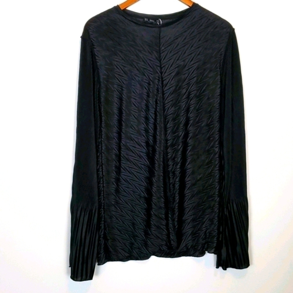 Zara Bell Sleeve Black‎ Crinkle Shirt